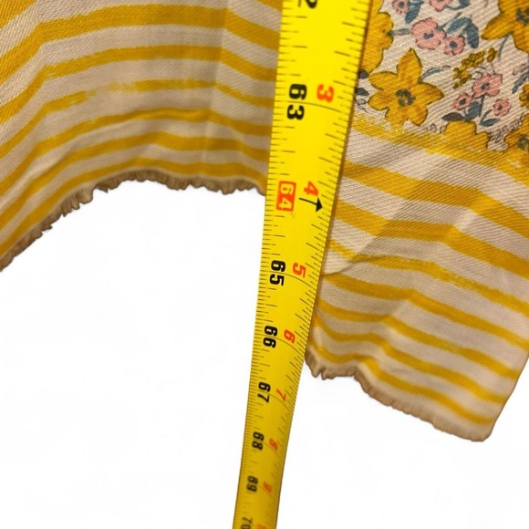 NWOT Loft Yellow Floral Scarf 50% rayon 50% Modal - Picture 3 of 4